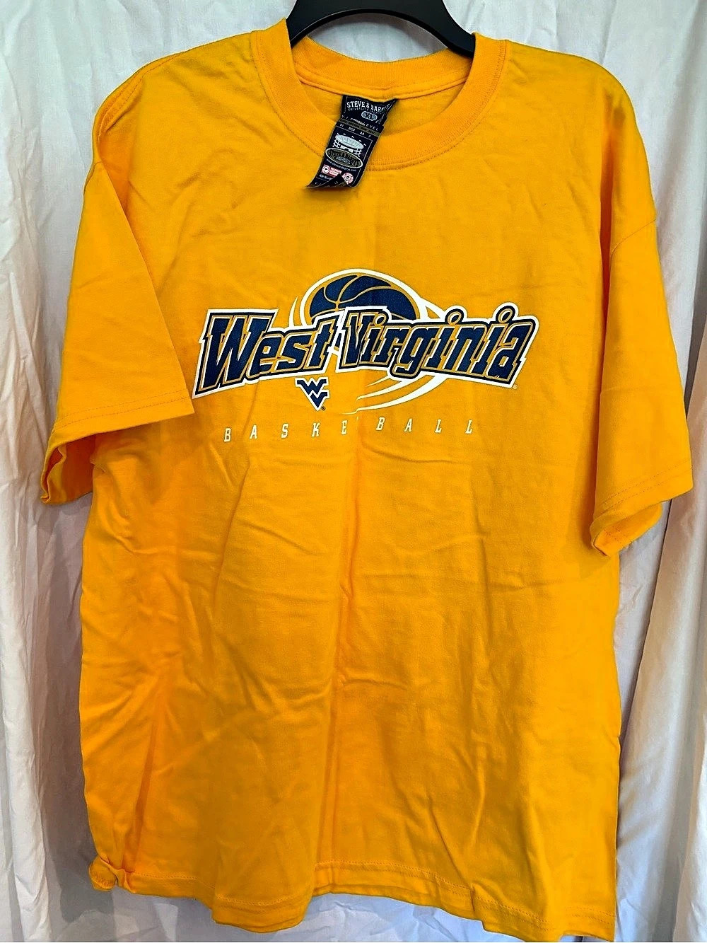 Steve & Barry's West Virginia Mountaineers Basketball Graphic T-Shirt Men's XL